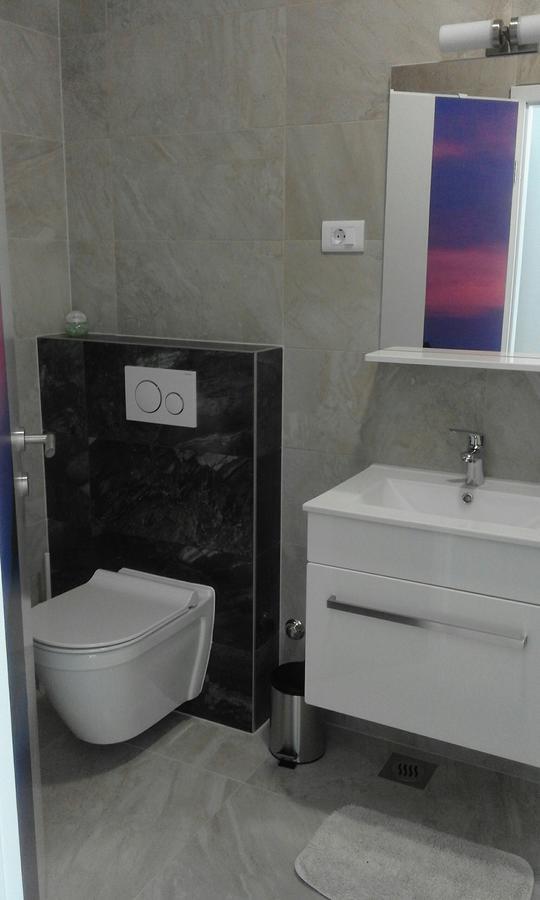 Jurman Apartment バーバリガ エクステリア 写真
